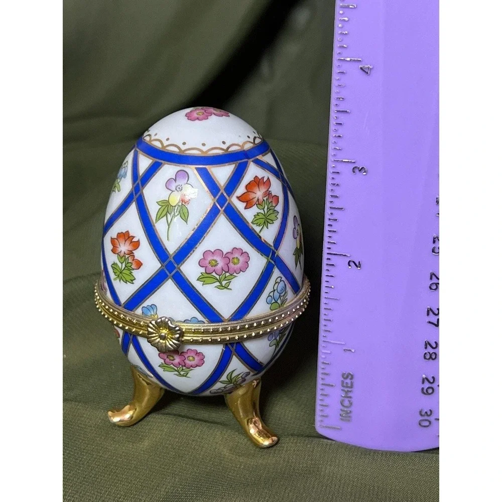 The Unbranded Brand vintage faberge